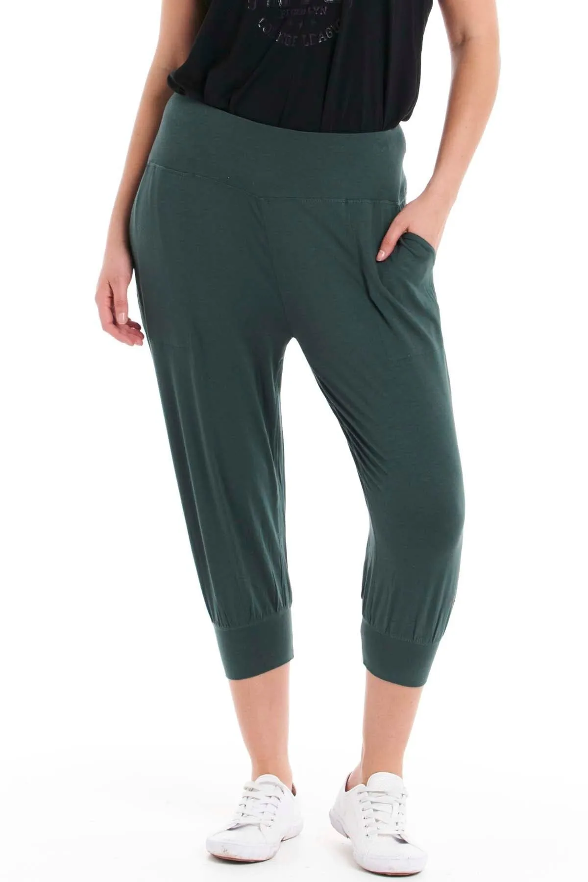 Betty Basics Michelle Harem Jogger in Olive