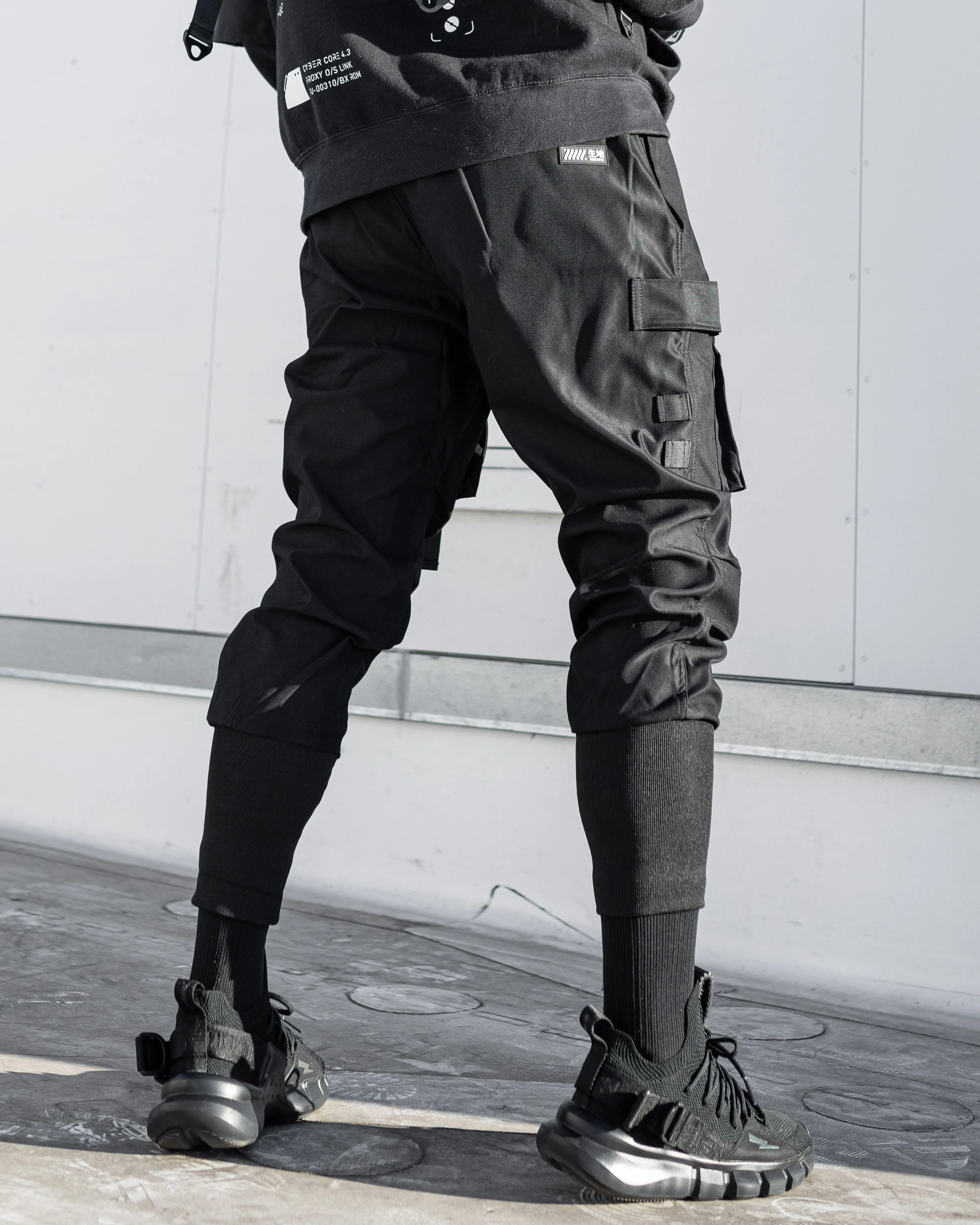 Stylish CG-Type 06N Black Cargo Pants for Versatile Comfort