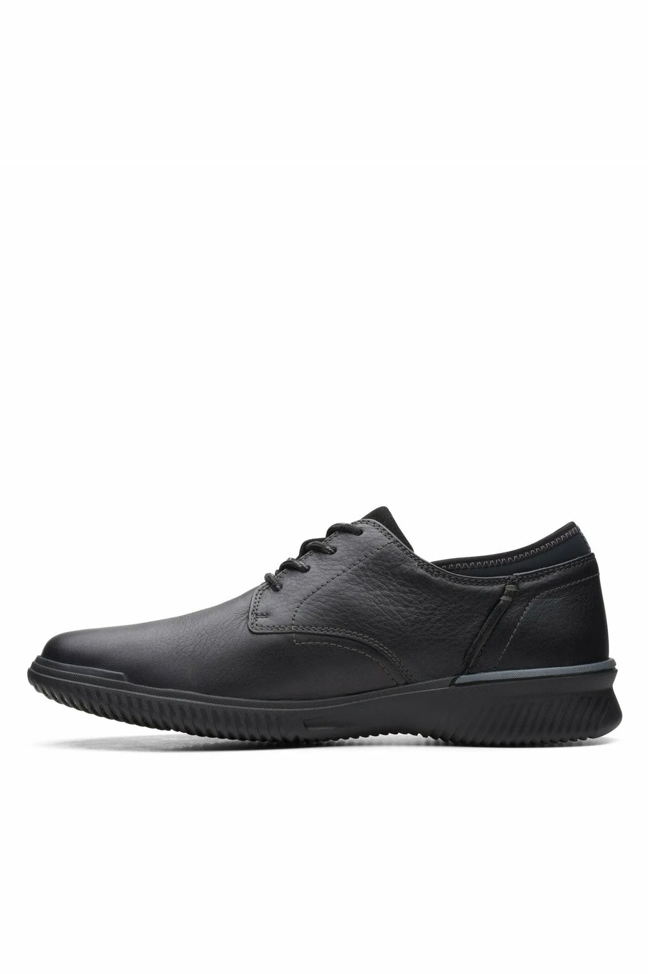 Clarks Donaway Plain in Black Leather