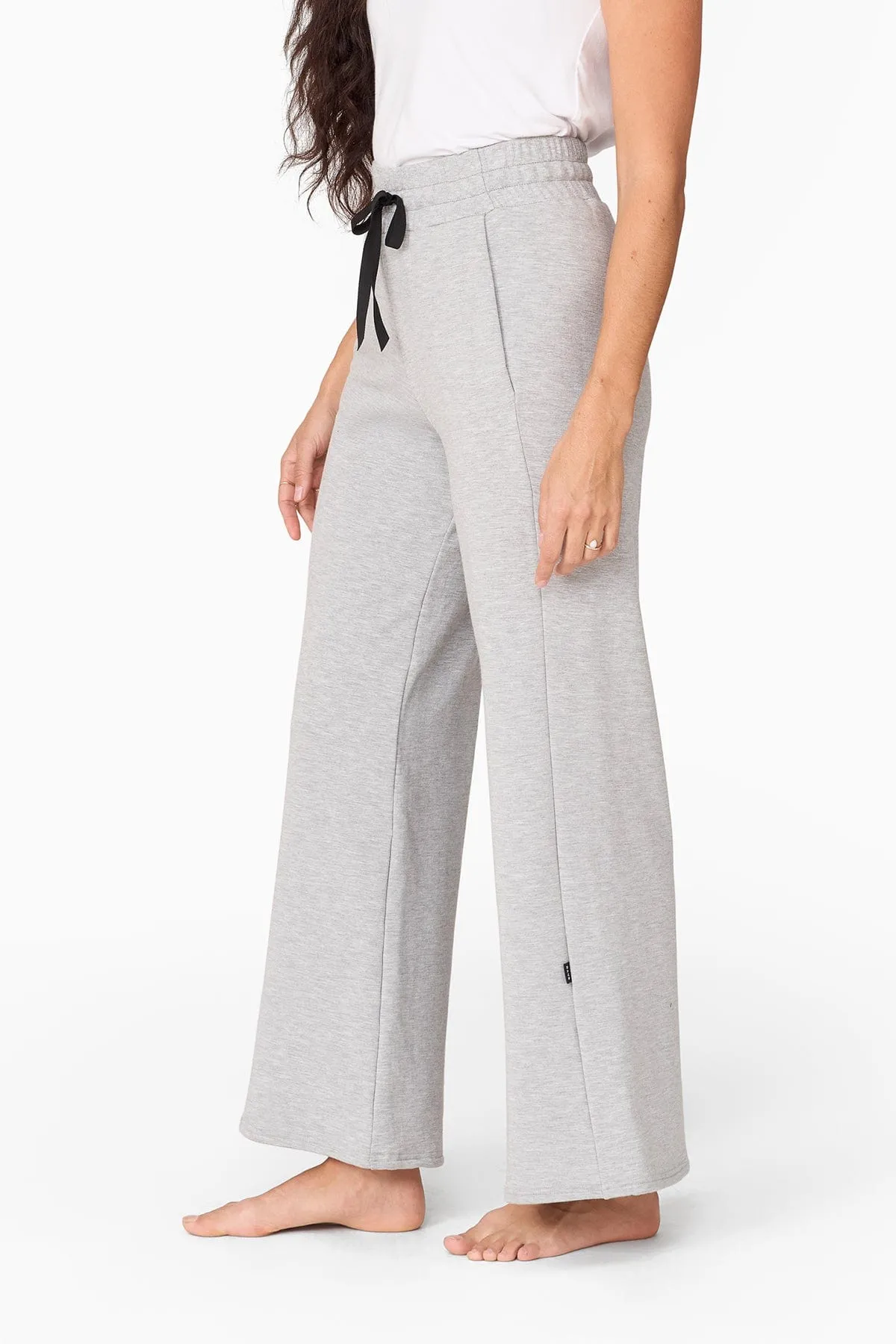 Wide Leg Sweatpant in Light Heather Grey